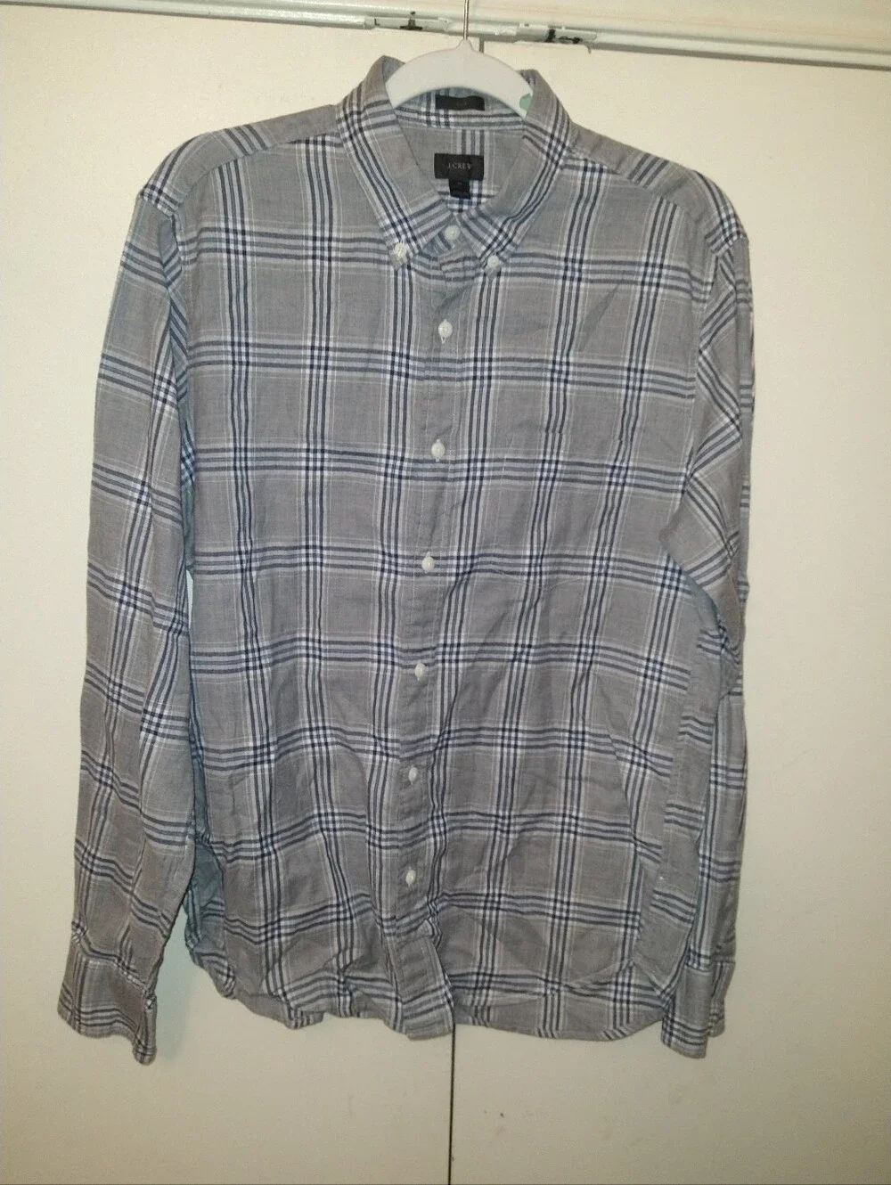 J Crew Slim Plaid Long Sleeve Button Down Shirt Men's sz Medium.